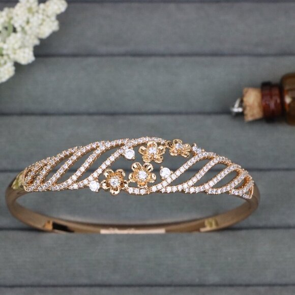 Elegant Floral Rose Gold Bangle with Sparkling Crystal Accents, XPBL0585 - Picture 10 of 12